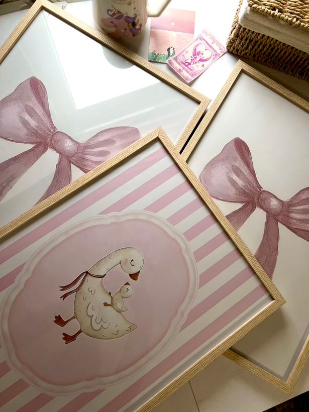ست تابلو اتاق کودک یارا (مرغابی و پاپیون) 🎀🦢